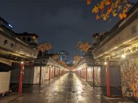 73. Abendlicher Spaziergang zum Restaurant