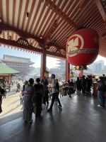 Besichtigung des buddhistischen Kannon Tempel - Asakusa-Schrein