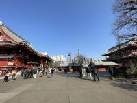 Besichtigung des buddhistischen Kannon Tempel - Asakusa-Schrein