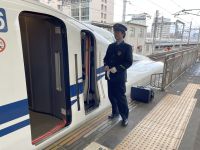 Weiterfahrt mit dem Shinkansen nach Hiroshima