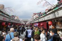Einkaufsstraße zum Tempel