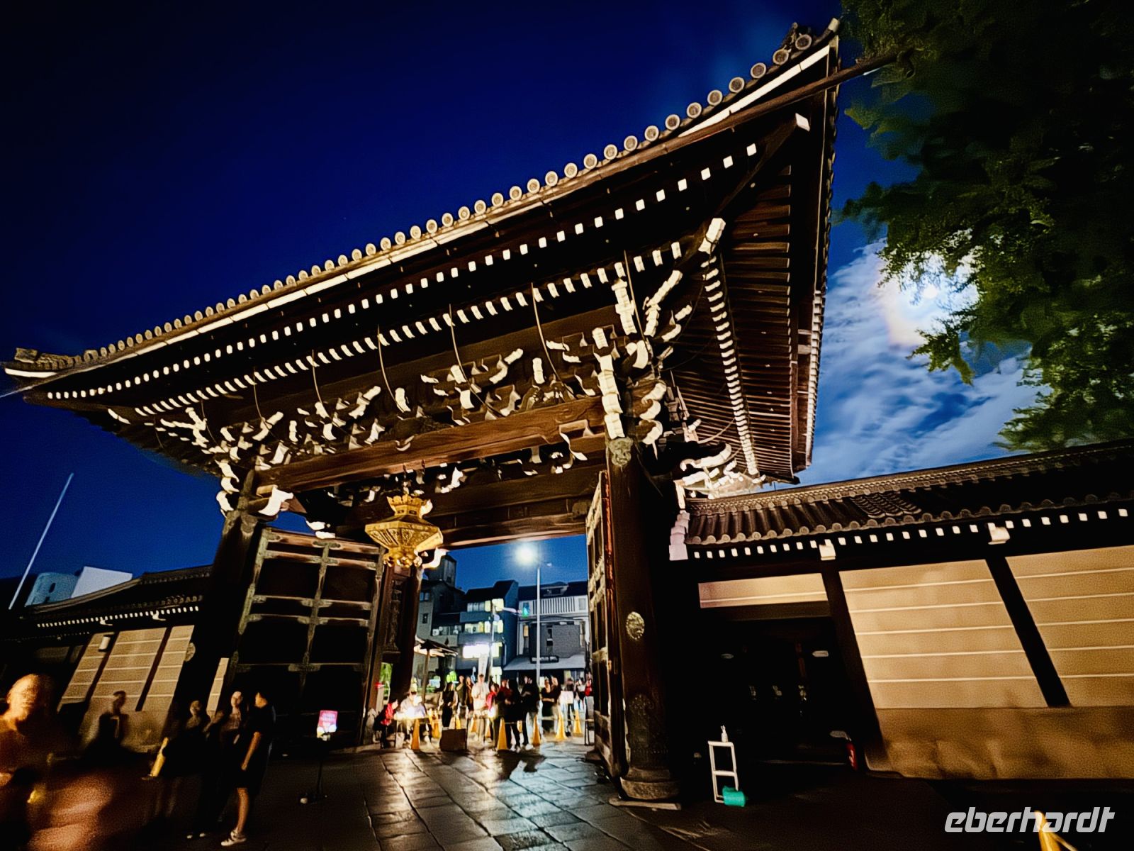 Tag 10 - Illumination am Nishi Hongwanji Tempel