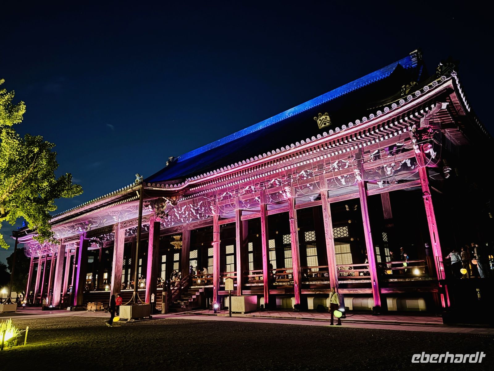 Tag 10 - Illumination am Nishi Hongwanji Tempel