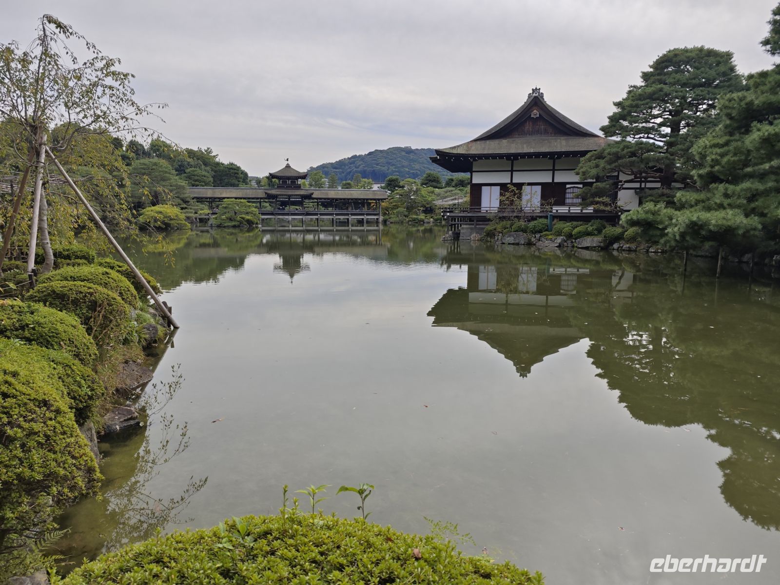 Heian-Schrein in Kyoto mit Gartenanlage