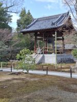 beim Goldenen Pavillon (Kinkakuji) in Kyoto