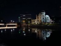 Friedenspark bei Nacht 