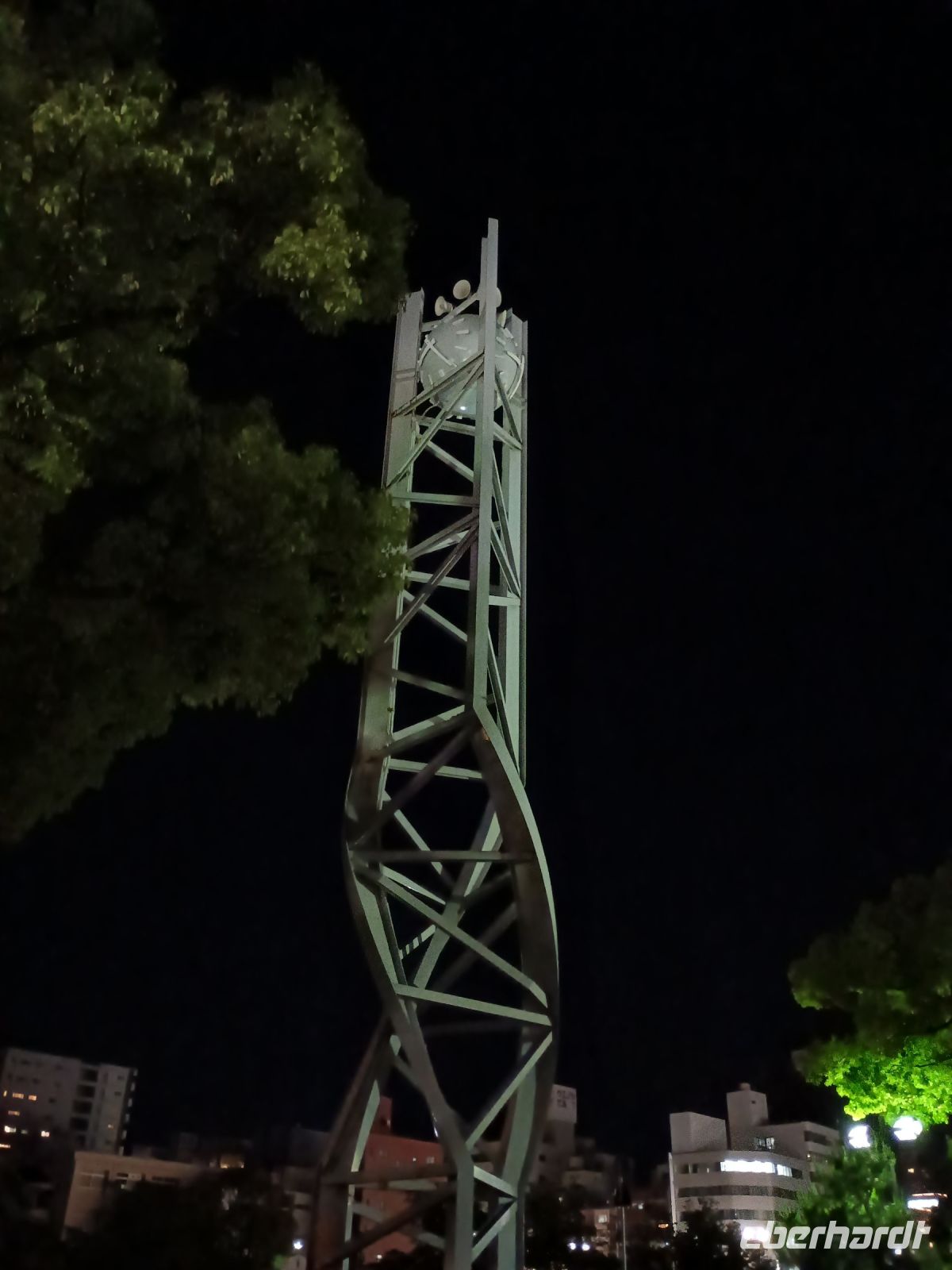 Friedenspark bei Nacht 