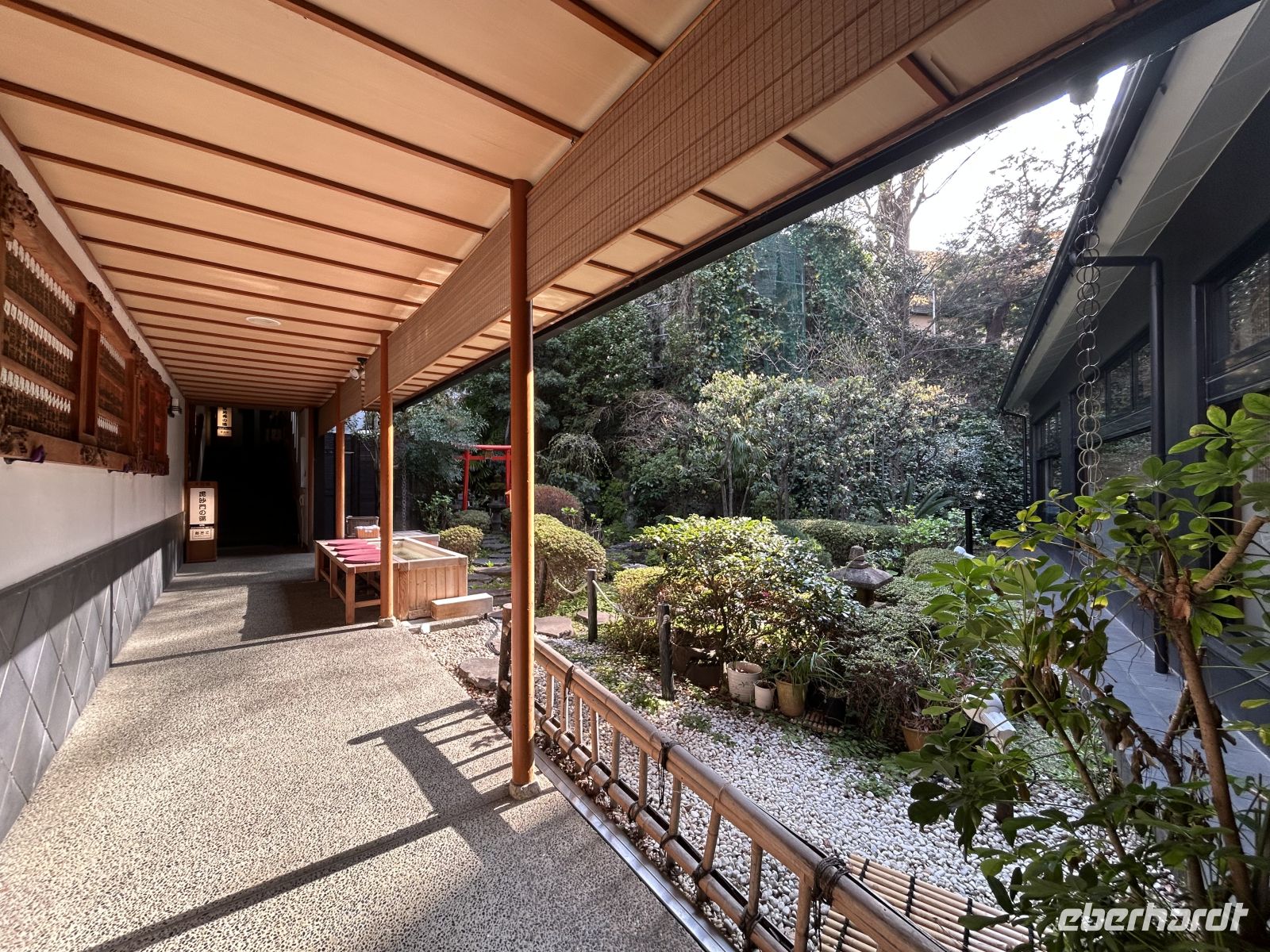 Onsen Ryokan  &ndash; &copy;  (Eberhardt TRAVEL)