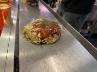 Okonomiyaki  &ndash; &copy; Sabine Letzybyll (Eberhardt TRAVEL)