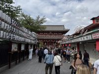 Stadtrundfahrt durch Tokio - Spaziergang zum buddhistischen Kanon Tempel &ndash; &copy; Jacob Spangenberg (Eberhardt TRAVEL)