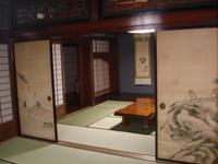 Shirakawa-go - in einem Haus des Dorfes