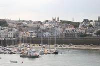 St. Peter Port vom Hafen