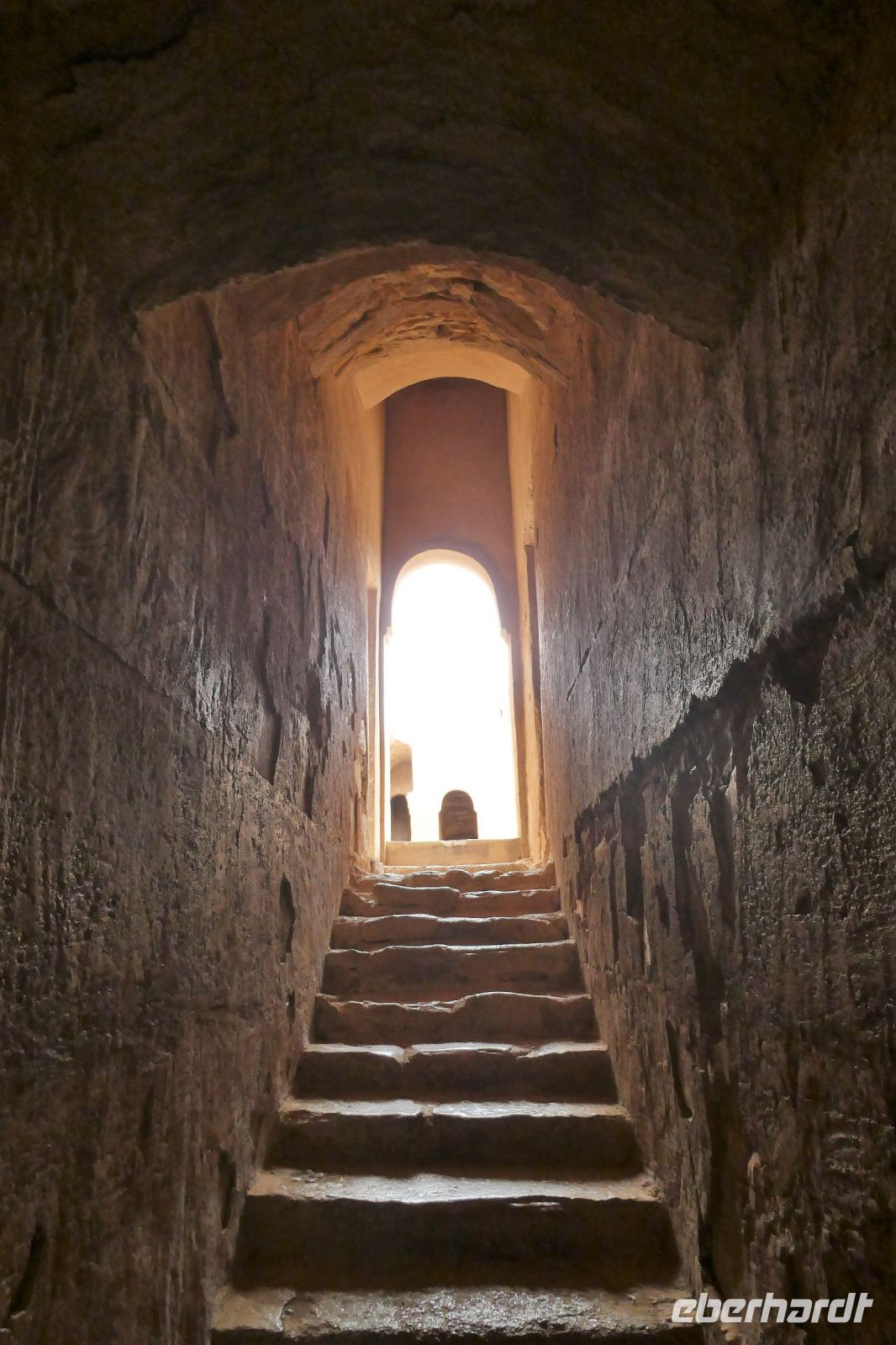 zum Obergeschoss der Karawanserei