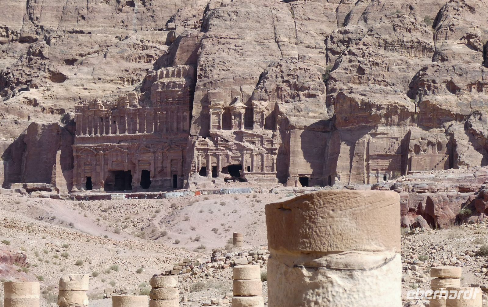 Blick zur Wand der Königsgräber