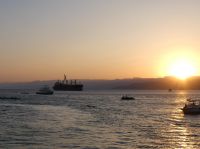 Schiffe im Licht der untergehenden Sonne