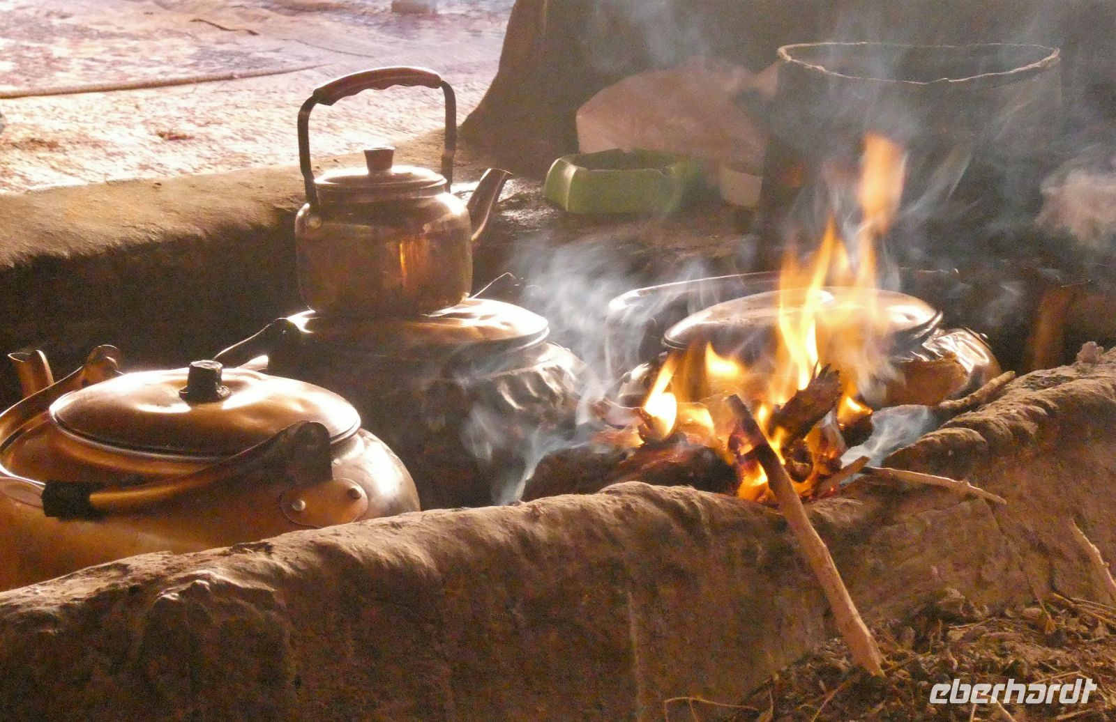 Kaffee- und Teefeuer bei Beduinen