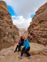 Petra - Wanderung High Place of Sacrifice Trail... (Mahmoud mit Katrin)