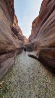Jordanien, Wadi Numeira, Wandern durchs Wasser