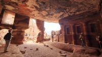 Jordanien, Petra, Wadi Farasa, Triklinium