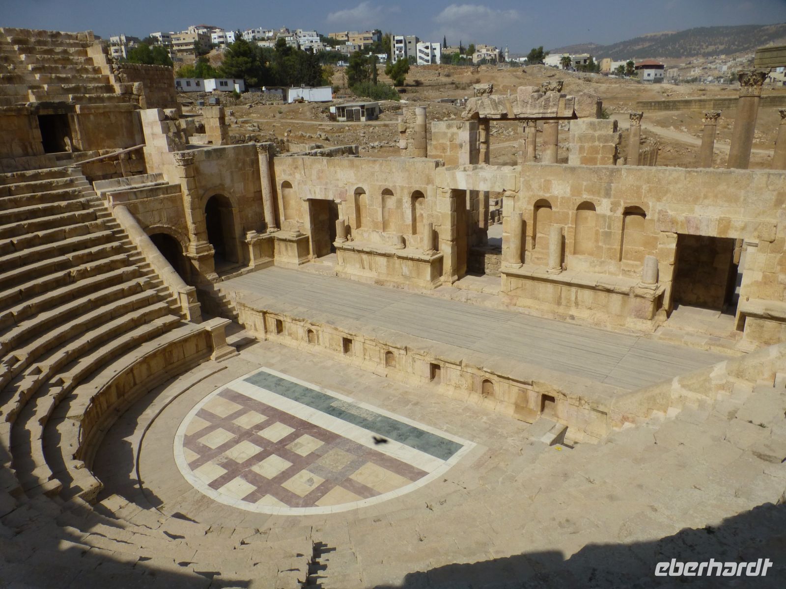 Das Nordtheater war zunächst Versammlungsort der Stadträte und Vertreter weiterer Verwaltungseinheiten. 
