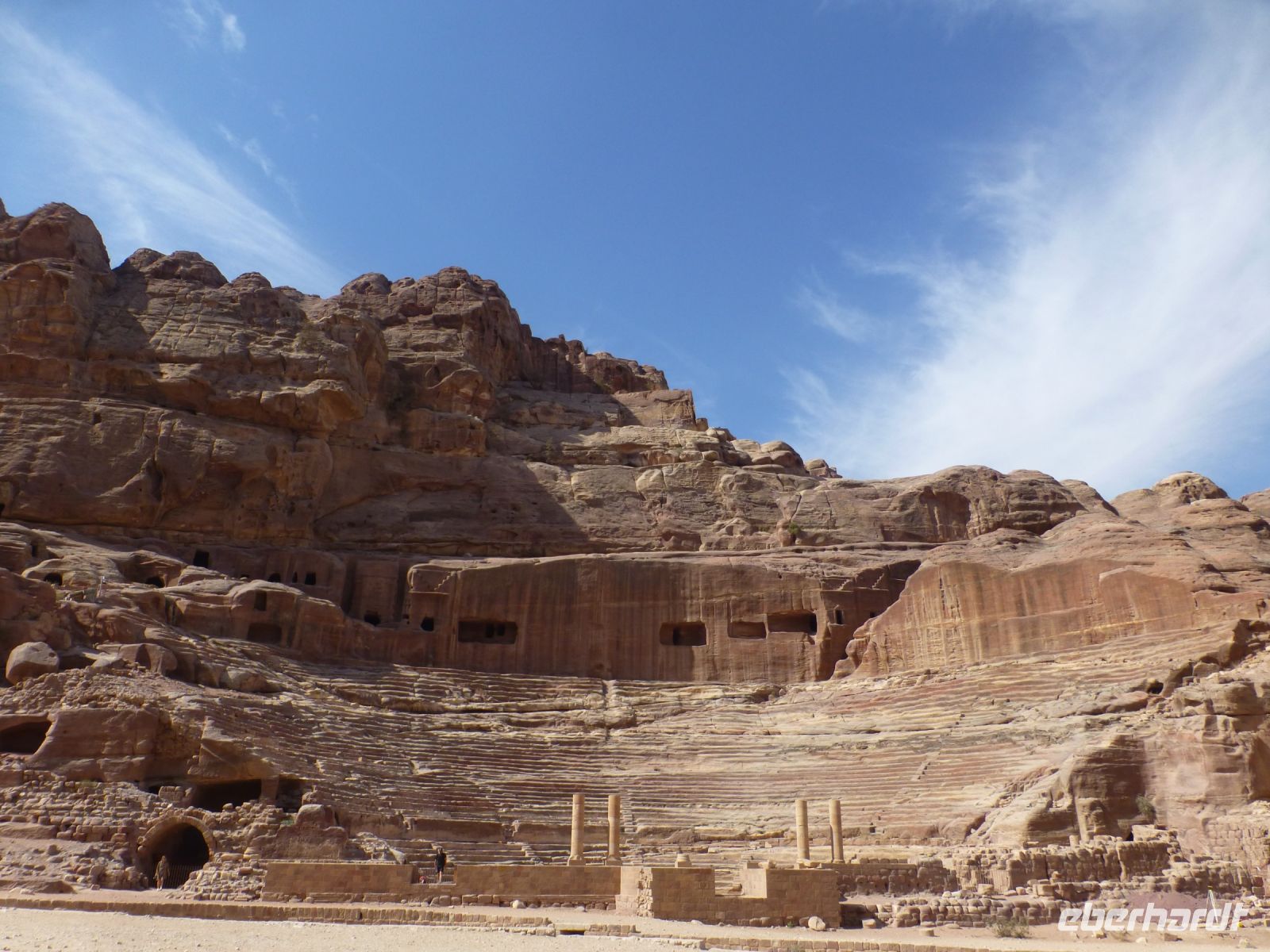 Das Theater, hier hatten 7000 bis 8500 Zuschauer Platz. Und als Kulisse dienten die Königswand auf der gegenüberliegenden Seite (hinter uns). 