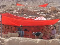 Hier sind die Archäologen am Werk.