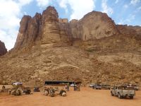 An der Lawrence-Quelle, die oben am grünen Strauchwerk zu erkennen ist. 