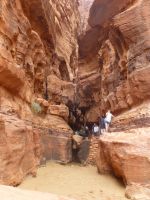 Hier sammelt sich regelmäßig Wasser, so dass der Ort als heilig galt. Doch wenn hier das Wasser durchschießt, sollte man besser woanders sein. 