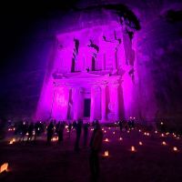 Petra bei Nacht