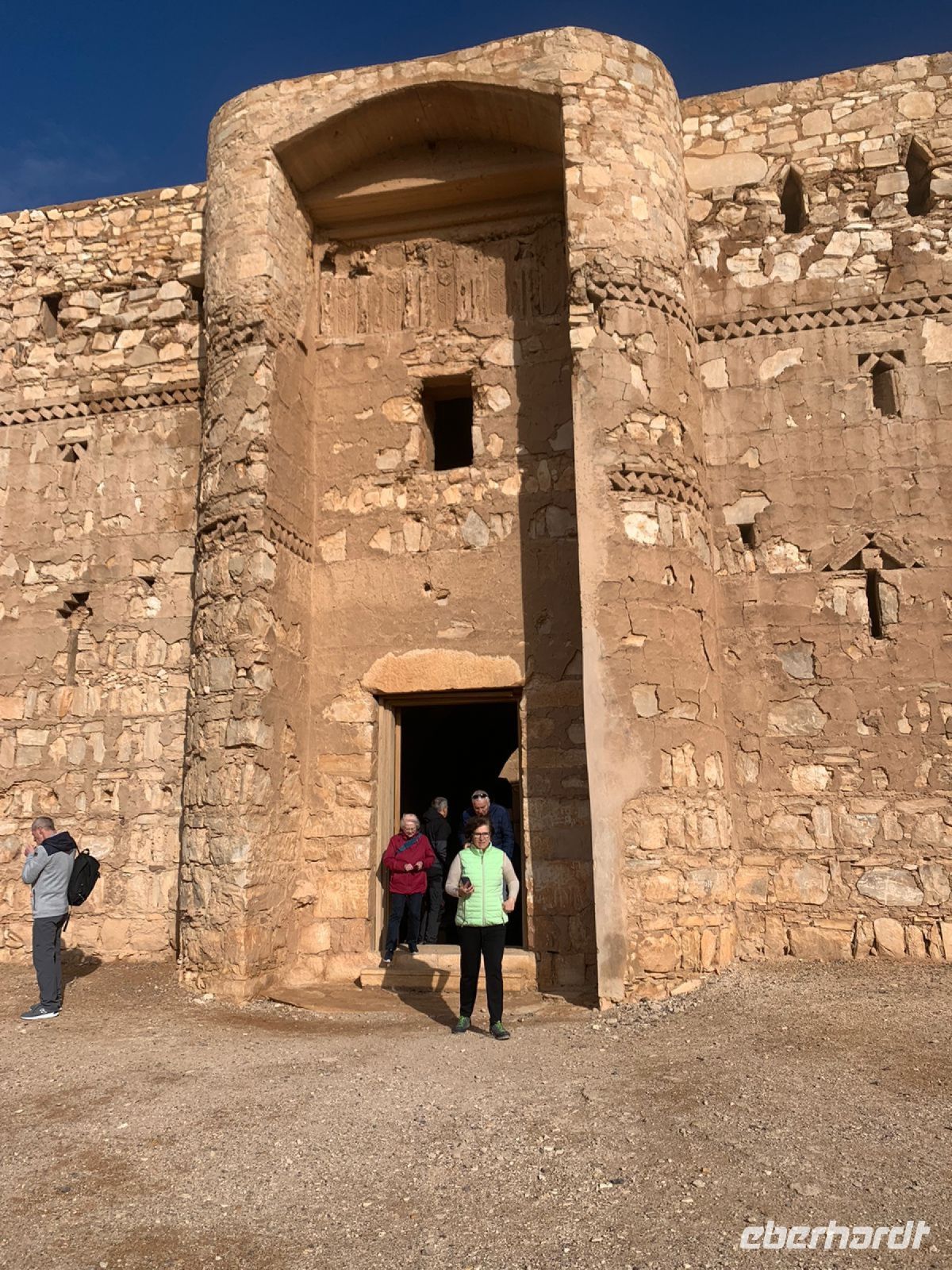 Der Eingang in die Karawanserei