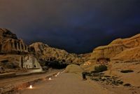 Petra bei Nacht