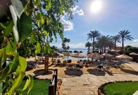 Künstlicher Strand im Mövenpick Hotel