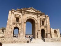 IAusführliche Rundreise im Königreich Jordanien - Der Hadrians-Triuphbogen in Gerasa