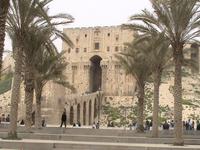 Der mächtige Eingangsbereich