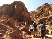 die ersten Stufen zum Opferplatz