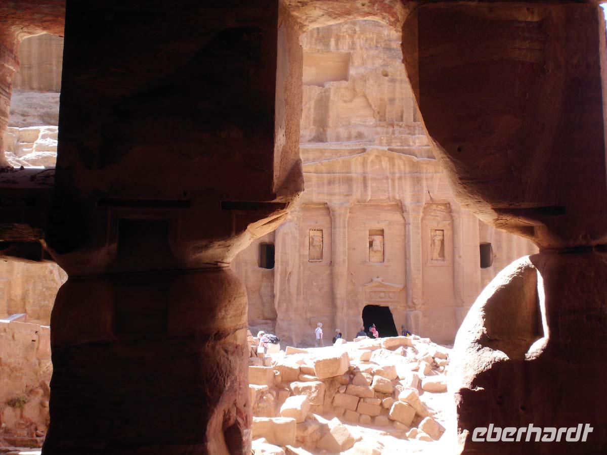 Blick zum Soldatengrab in Petra