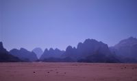 Felswüstenpanorama des Wadi Rum