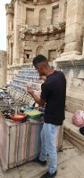 Jerash, die Kunst der Sandgemälde in der Vase