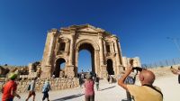 Jordanien, Herash, Hadriansbogen