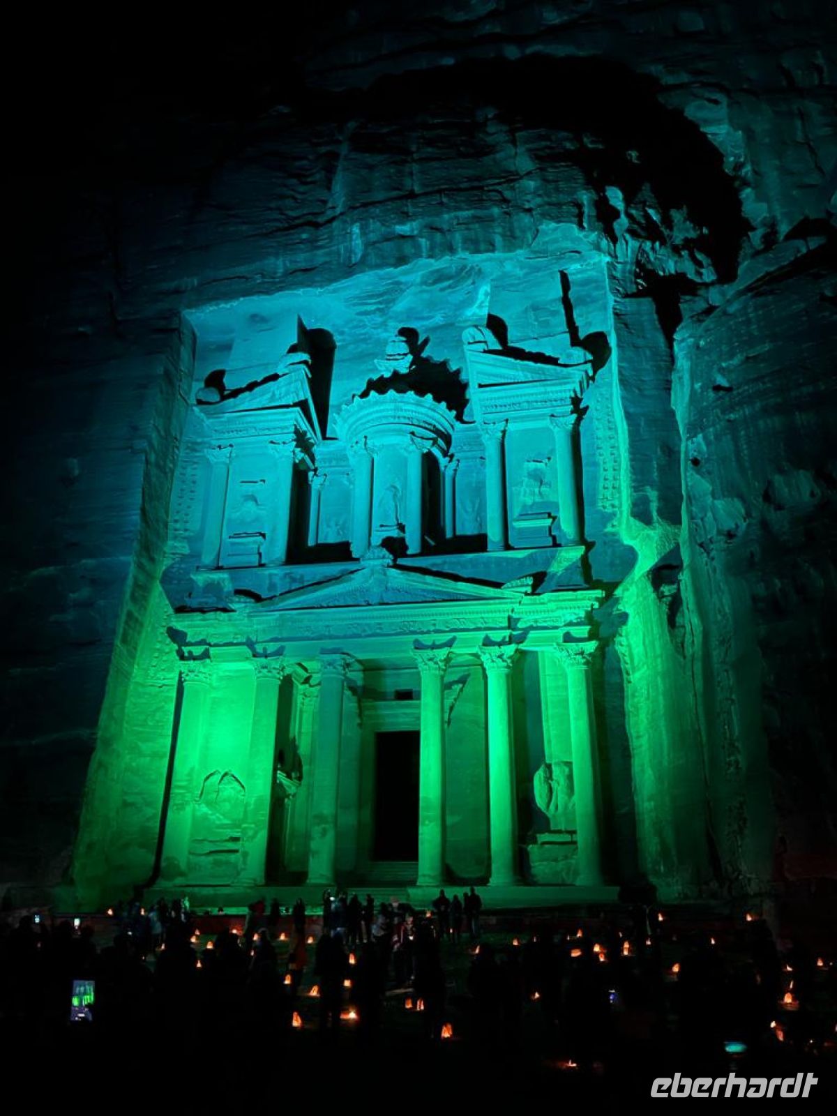 Petra bei Nacht