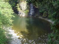 Cliffwalk Capilano - Blick auf Wasserfall
