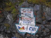 Hafen von Skagway - Beschiftung der Mauern