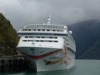 Kreuzfahrtschiff im Hafen von Skagway