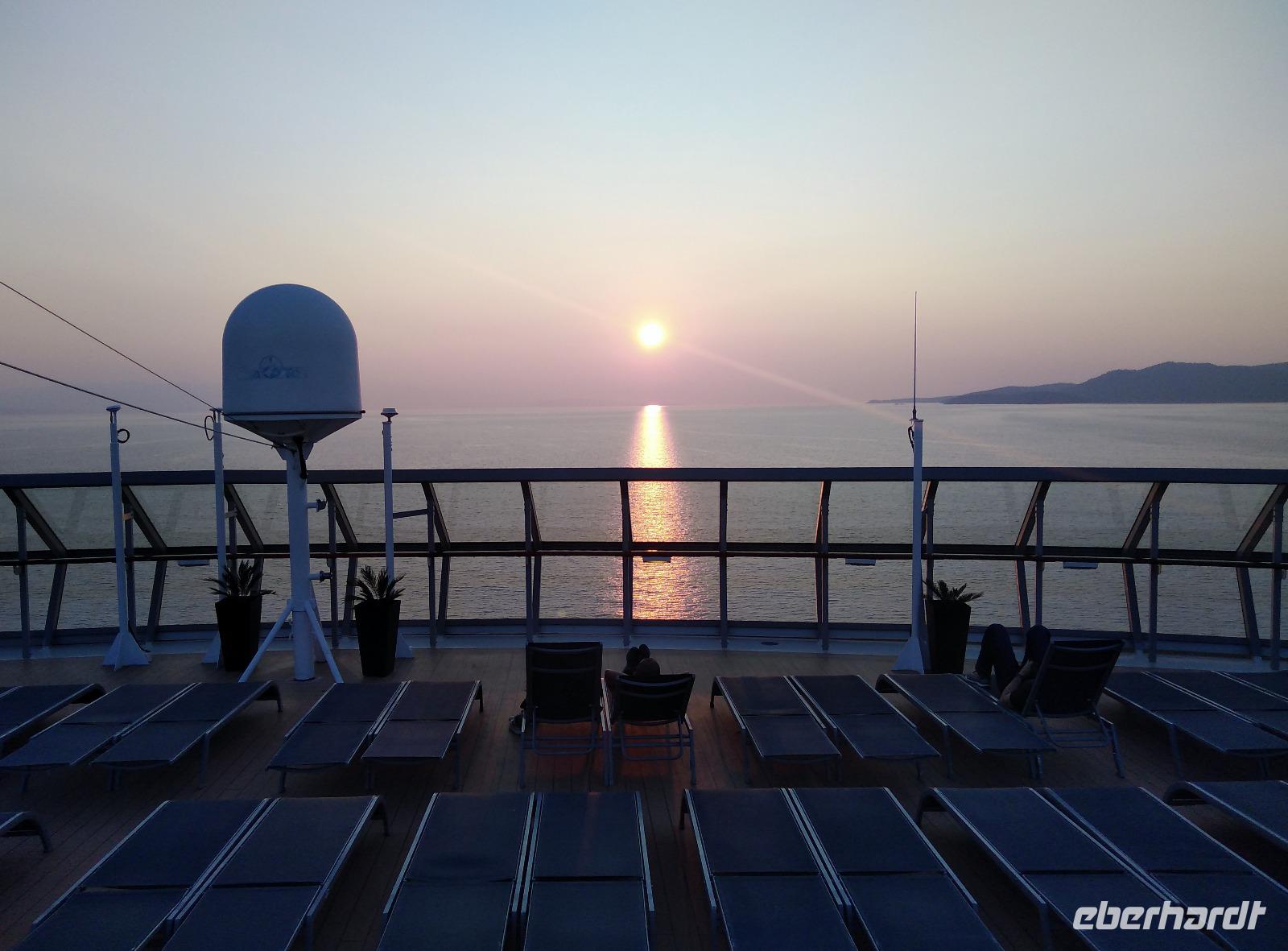 Sonnenuntergang auf der Celebrity Infinity 