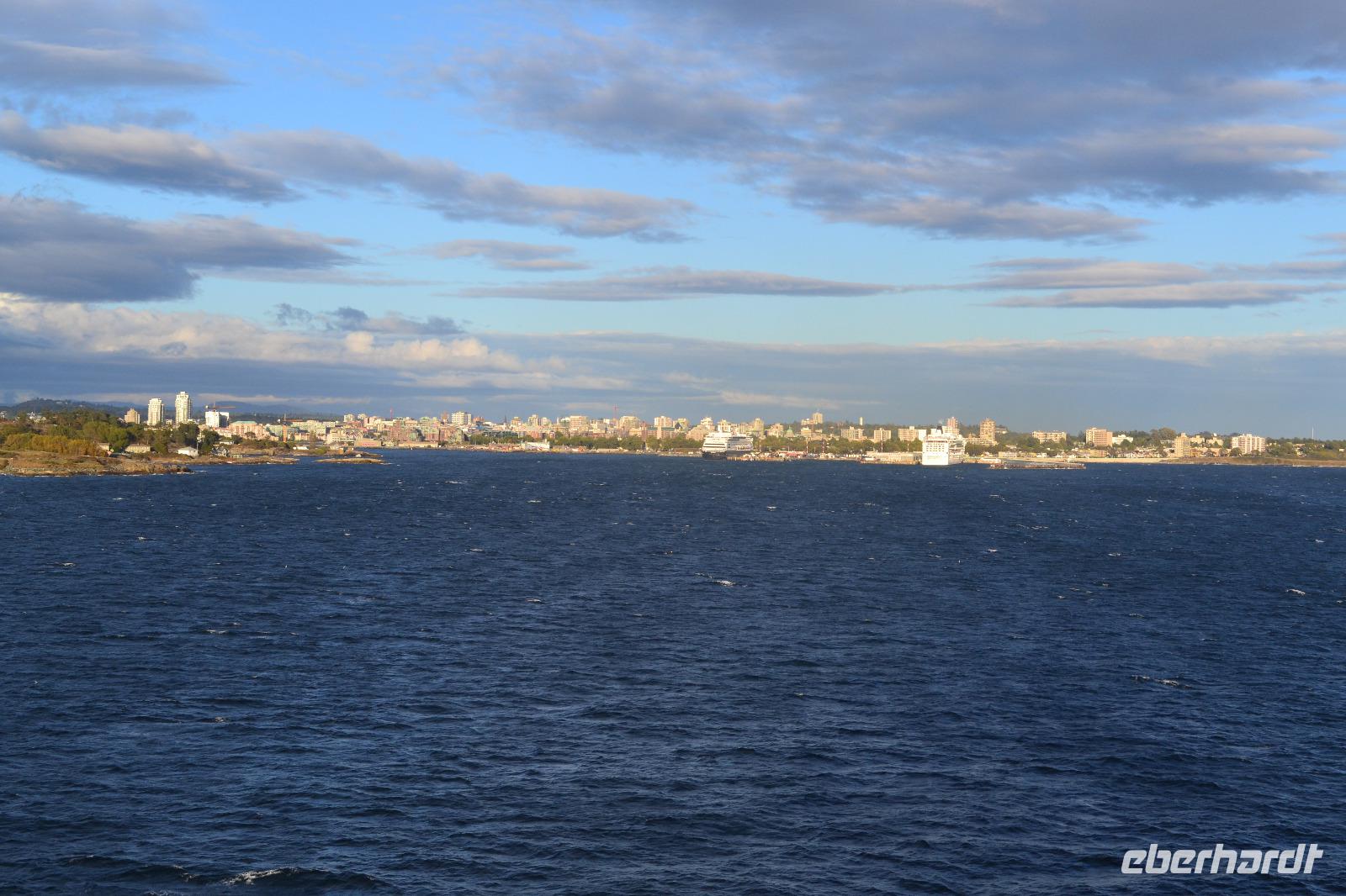 Vor Anker vor Victoria