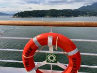 An vielen Inseln vorbei