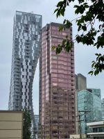 Kuessende Hochhaeuser in Vancouver