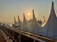 Morgends in Canada Place