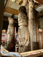 Alte Totem im Museum