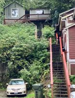 Die lange Treppe zum Haus